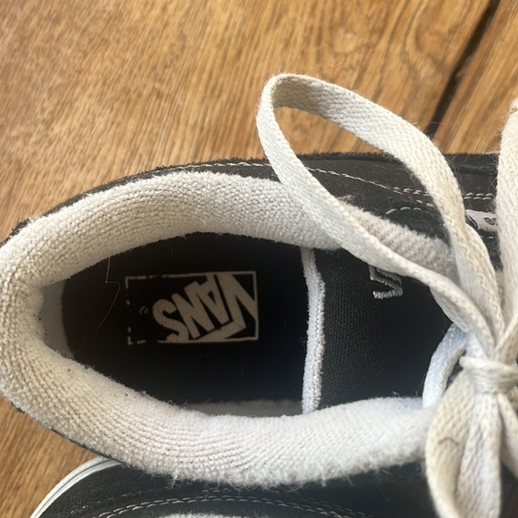 Old skool Vans size 4.5 youth - Picture 6 of 7
